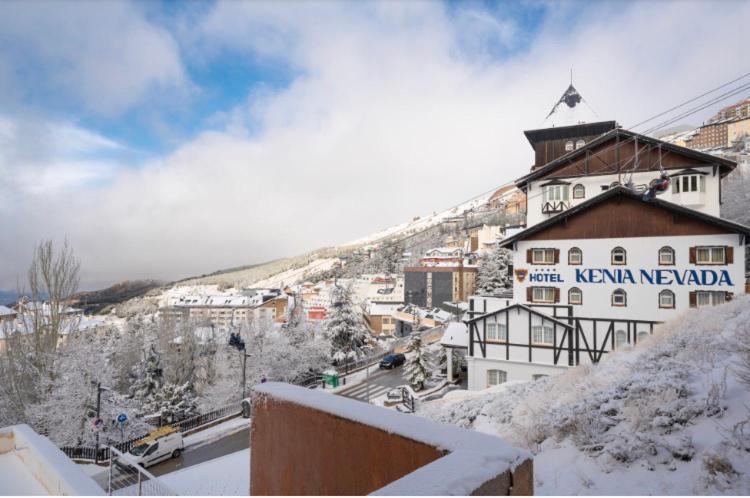 Apartamento Al lado de Plaza Sierra Nevada Exterior foto